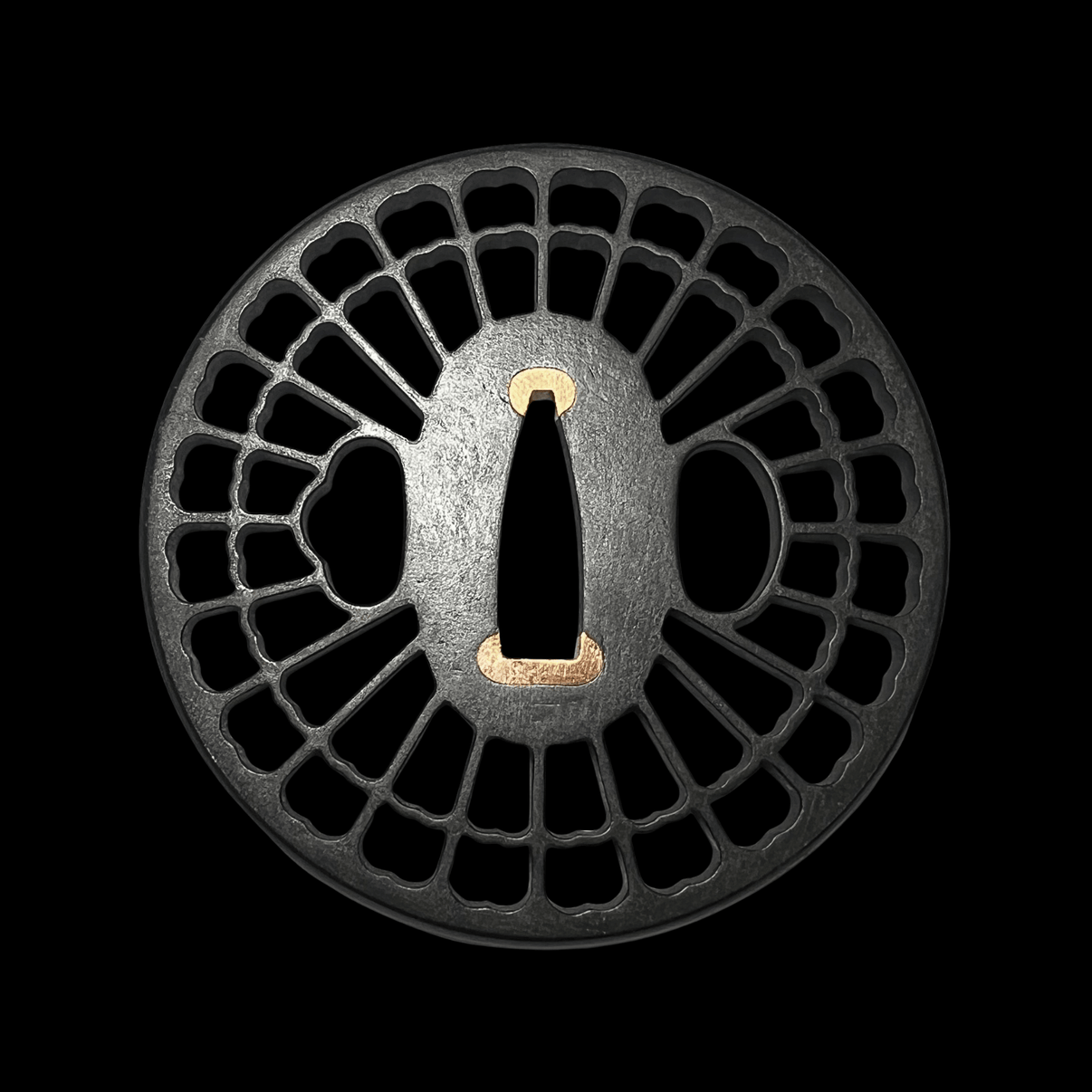 Kuruma Sukashi Tsuba with Sekigane 車輪透鐔 | TangGu Sword 2026